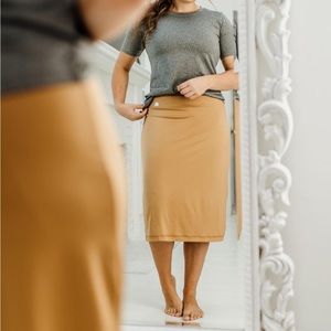 Snoga Athletics Midi Skirt